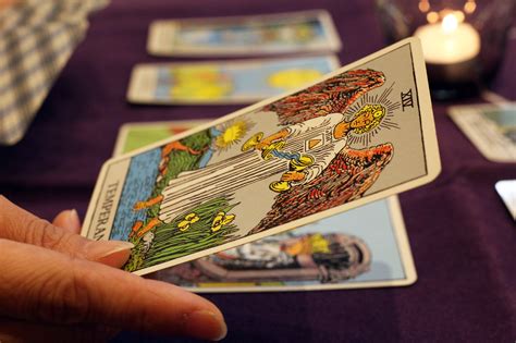 prediccion futuro online gratis|Tirada de Tarot para Futuro Cercano e Inmediato